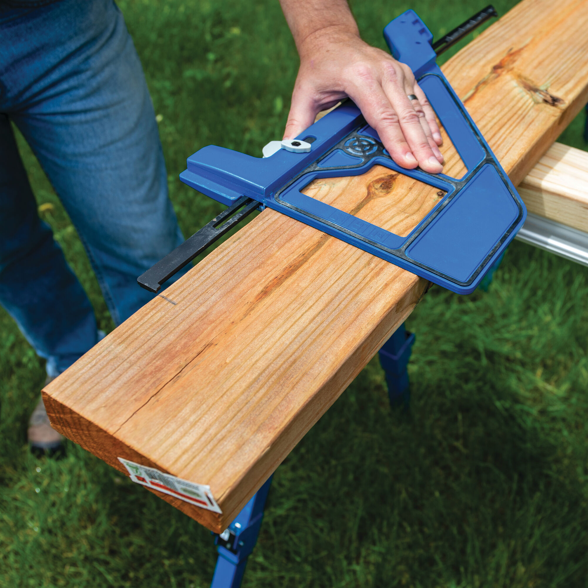 Portable crosscut clearance