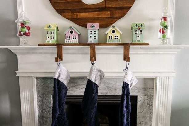 Stockings Holder