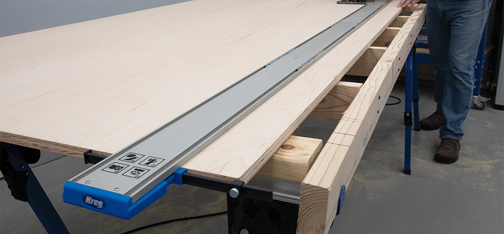 Get high-quality results with a Kreg® cutting guide