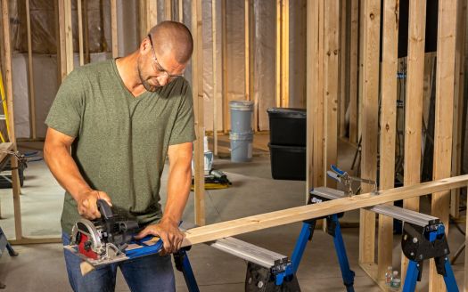 Quickly and accurately crosscut up to 8